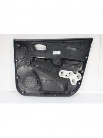 Guarnecido puerta delantera izquierda RENAULT CAPTUR Dynamique 2013