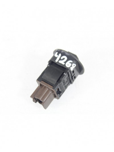 Recambio de interruptor airbag acompañante para renault captur dynamique referencia OEM IAM 681995290R