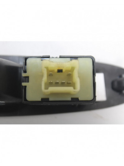 Recambio de mando elevalunas trasero derecho para renault captur dynamique referencia OEM IAM 829614619R