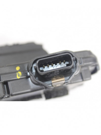 Recambio de cerradura puerta trasera derecha para renault captur dynamique referencia OEM IAM 805023047R