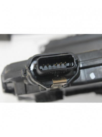 Recambio de cerradura puerta trasera izquierda para renault captur dynamique referencia OEM IAM 805037619R