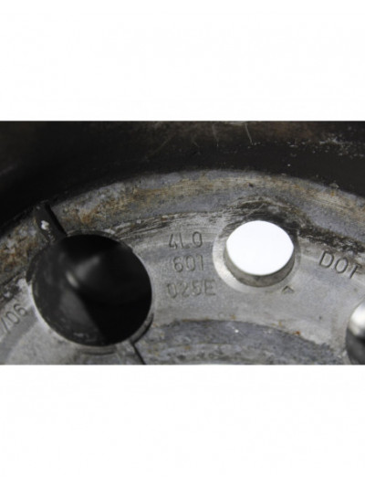 Recambio de llanta para audi q7 4l referencia OEM IAM 40837