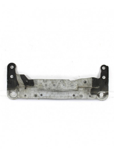 Recambio de travesaño inferior para renault kangoo extrem referencia OEM IAM 8200880148A
