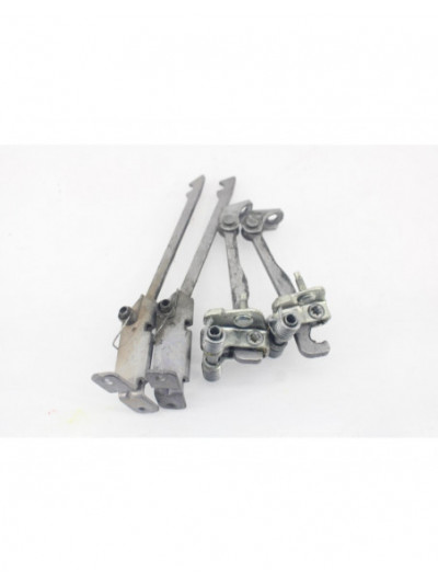 Recambio de retenedor puerta para renault kangoo extrem referencia OEM IAM 497809