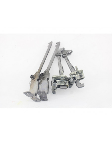 Recambio de retenedor puerta para renault kangoo extrem referencia OEM IAM 497809