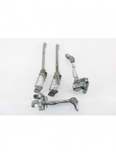 Recambio de retenedor puerta para renault kangoo extrem referencia OEM IAM 497809