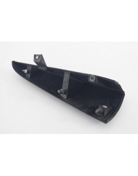 Recambio de molduras traseras para renault kangoo extrem referencia OEM IAM 8200499015