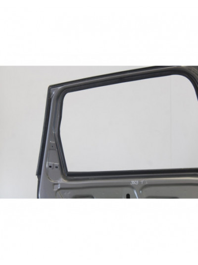 Puerta trasera izquierda RENAULT SCENIC III Dynamique 2010