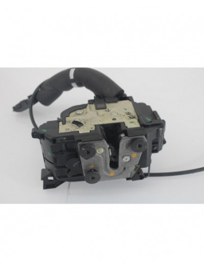 Recambio de cerradura puerta trasera derecha para renault scenic iii dynamique referencia OEM IAM 825020033R