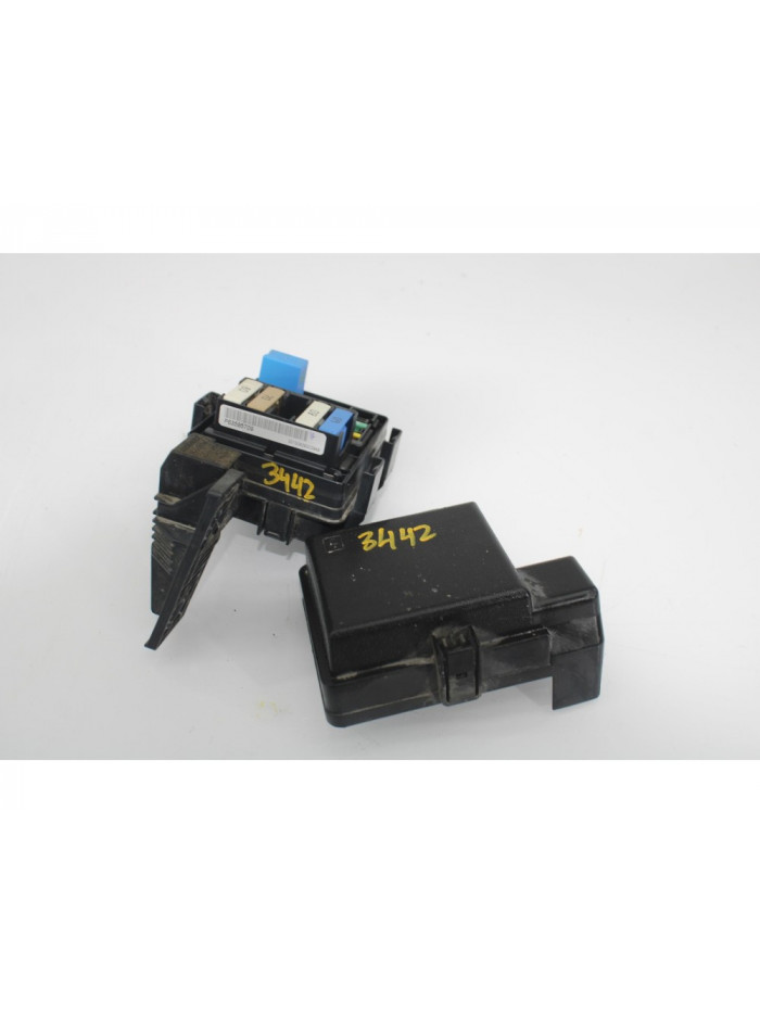 Recambio de caja reles / fusibles para renault megane iii berlina 5 p gt-style referencia OEM IAM P63595709