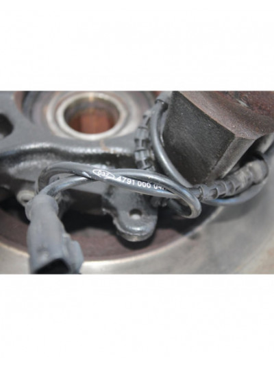 Recambio de mangueta delantera derecha para renault scenic iii 1.5 dci diesel fap referencia OEM IAM 400147163R