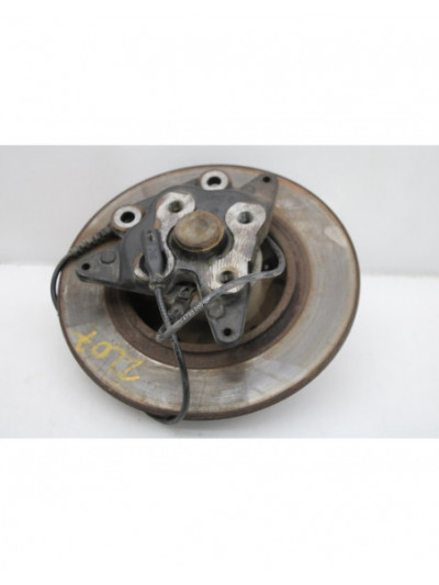 Recambio de mangueta trasera derecha para renault scenic iii 1.5 dci diesel fap referencia OEM IAM 2790