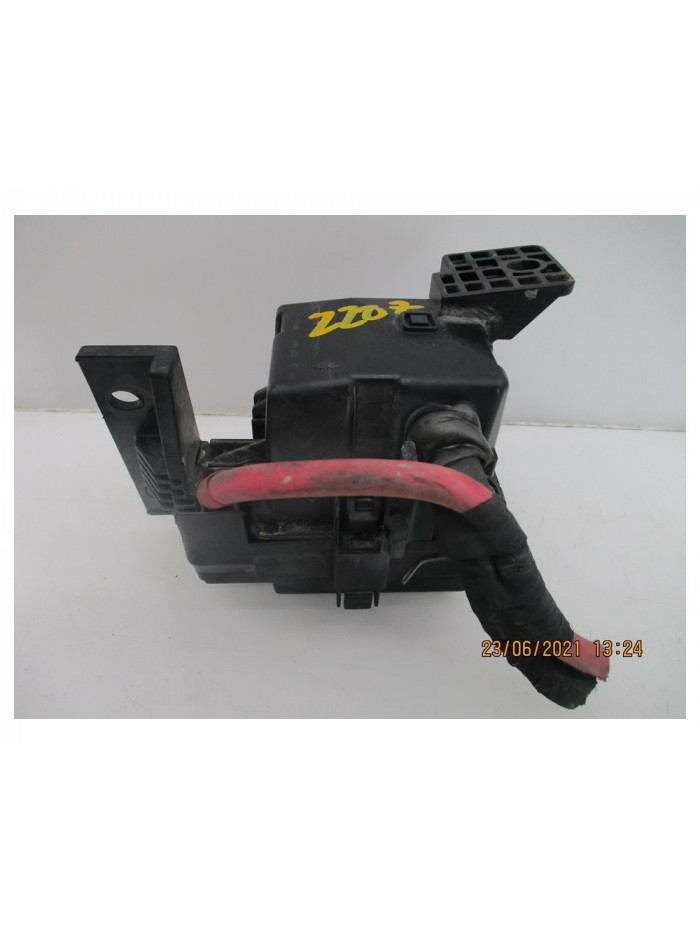 Recambio de caja reles / fusibles para renault scenic iii 1.5 dci diesel fap referencia OEM IAM 243880001