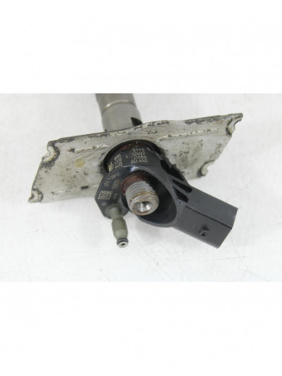 Recambio de inyector para audi a5 coupe (8t) 2.7 tdi referencia OEM IAM