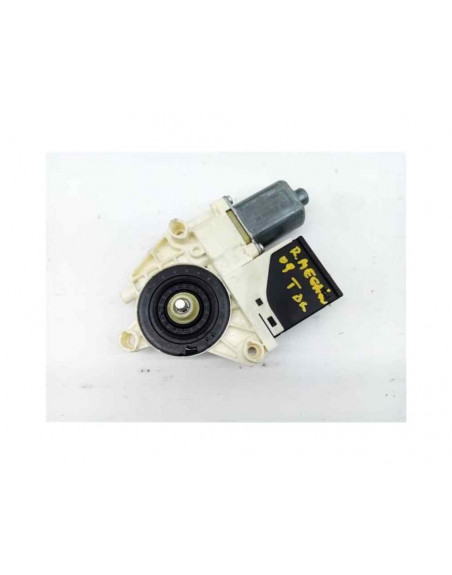 Recambio de motor elevalunas trasero derecho para renault megane iii berlina 5 p referencia OEM IAM 827300003R