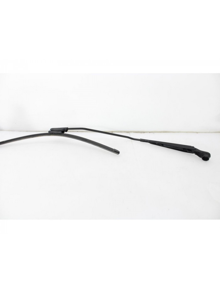 Brazo limpia delantero derecho RENAULT SCENIC III Dynamique 2010