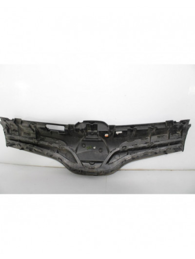 Recambio de rejilla delantera para renault kangoo dynamique referencia OEM IAM 623101381R