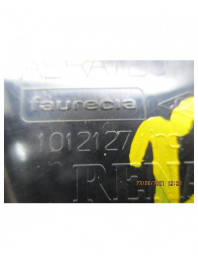 Rejilla aireadora RENAULT SCENIC III 1.5 dCi Diesel FAP 2011