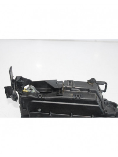 Recambio de cerradura puerta delantera derecha para renault clio iv business referencia OEM IAM 805021989