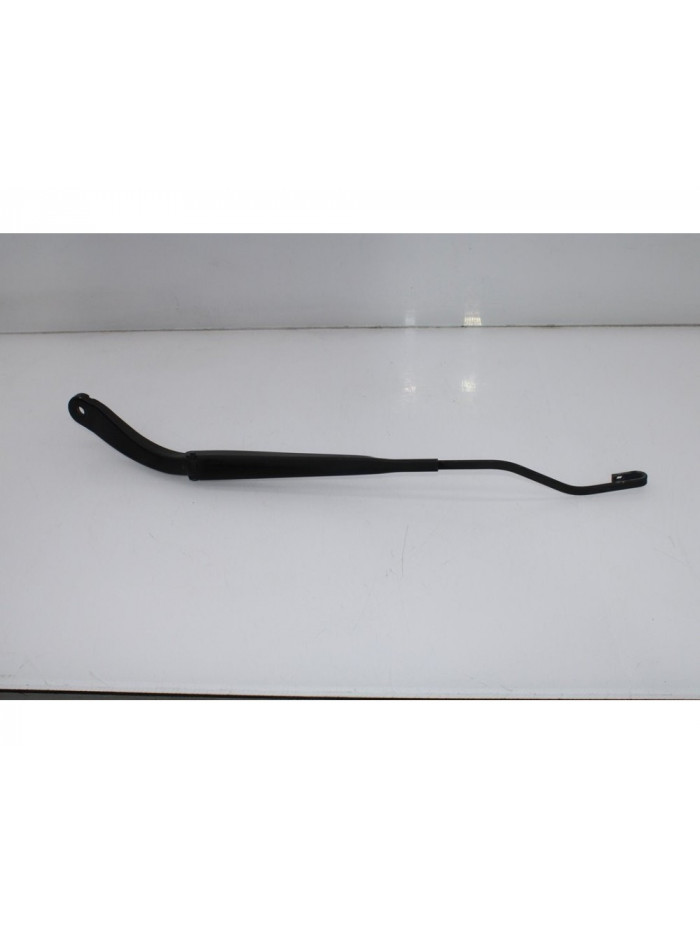 Recambio de brazo limpia delantero izquierdo para renault megane ii berlina 3p 1.9 dci diesel referencia OEM IAM 8200422212