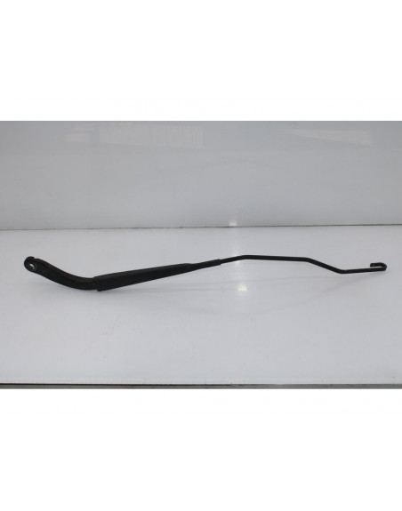 Recambio de brazo limpia delantero derecho para renault megane ii berlina 3p 1.9 dci diesel referencia OEM IAM 8200422213