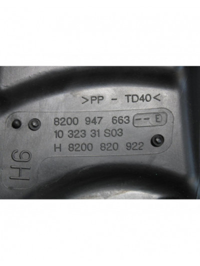 Carcasa filtro aire admisión RENAULT MEGANE III COUPE Expression 2013