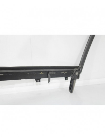 Recambio de guia de ventanilla para audi a6 c6 (4f2) 3.0 tdi quattro referencia OEM IAM 4F0837630B
