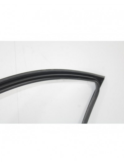 Recambio de guia de ventanilla para audi a6 c6 (4f2) 3.0 tdi quattro referencia OEM IAM 4F0837630B