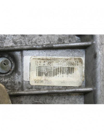 Caja cambios RENAULT MEGANE II BERLINA 3P 1.5 dCi Diesel 106CV 78KW 2002