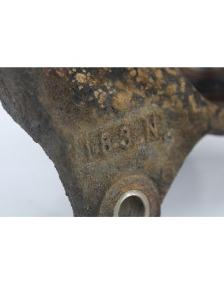 Recambio de mangueta delantera izquierda para renault megane iii coupe dynamique referencia OEM IAM 3140D.I.