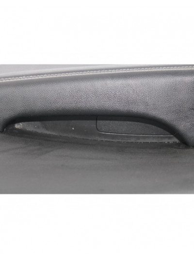 Recambio de guarnecido puerta delantera derecha para renault scenic iv bose-edition referencia OEM IAM 809001721R