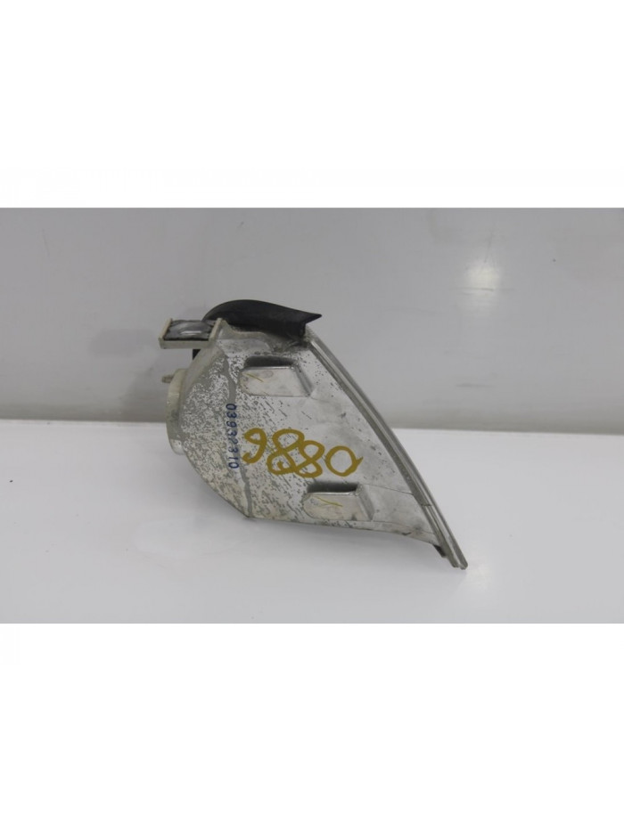 Recambio de piloto lateral izquierdo para skoda octavia berlina (1u2) 1.9 tdi referencia OEM IAM 03932310