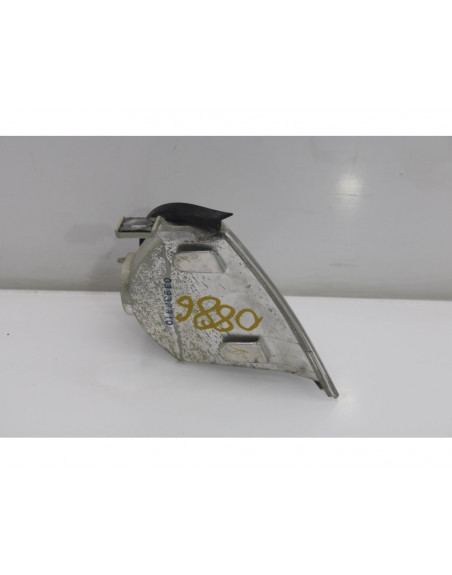 Recambio de piloto lateral izquierdo para skoda octavia berlina (1u2) 1.9 tdi referencia OEM IAM 03932310