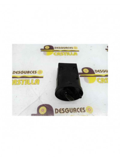 Mando luces SKODA OCTAVIA BERLINA * 2001