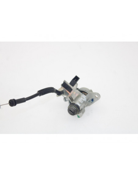 Recambio de bombin porton trasero para audi a6 c6 (4f2) 3.0 tdi quattro referencia OEM IAM 8E0827573