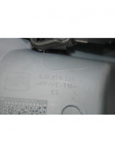 Recambio de consola central para seat ibiza iv (6j5, 6p1) 1.2 referencia OEM IAM 6J0863241F