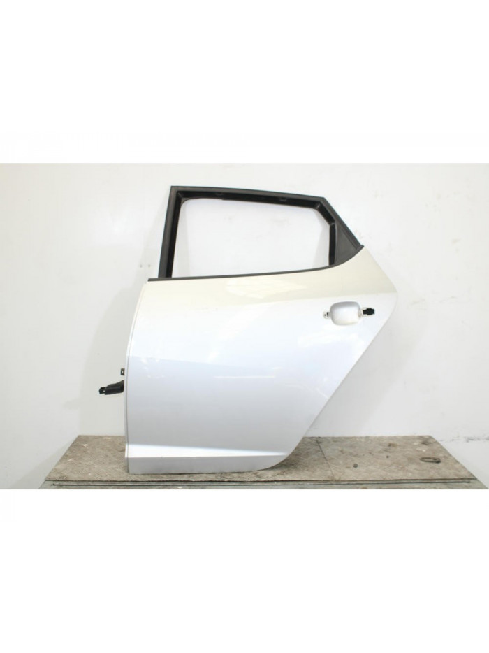 Puerta trasera izquierda SEAT IBIZA IV 1.2 2014