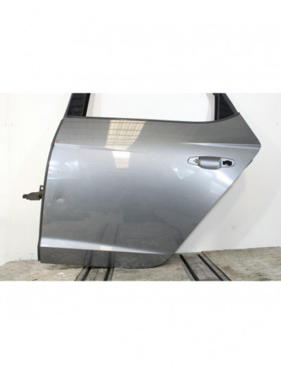 Puerta trasera izquierda SEAT LEON 1.6 TDI 2018