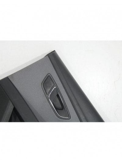 Guarnecido puerta trasera derecha SEAT LEON 1.6 TDI 2018
