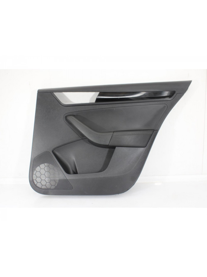 Recambio de guarnecido puerta trasera derecha para seat toledo (kg3) xcellence referencia OEM IAM 5JH867024AA