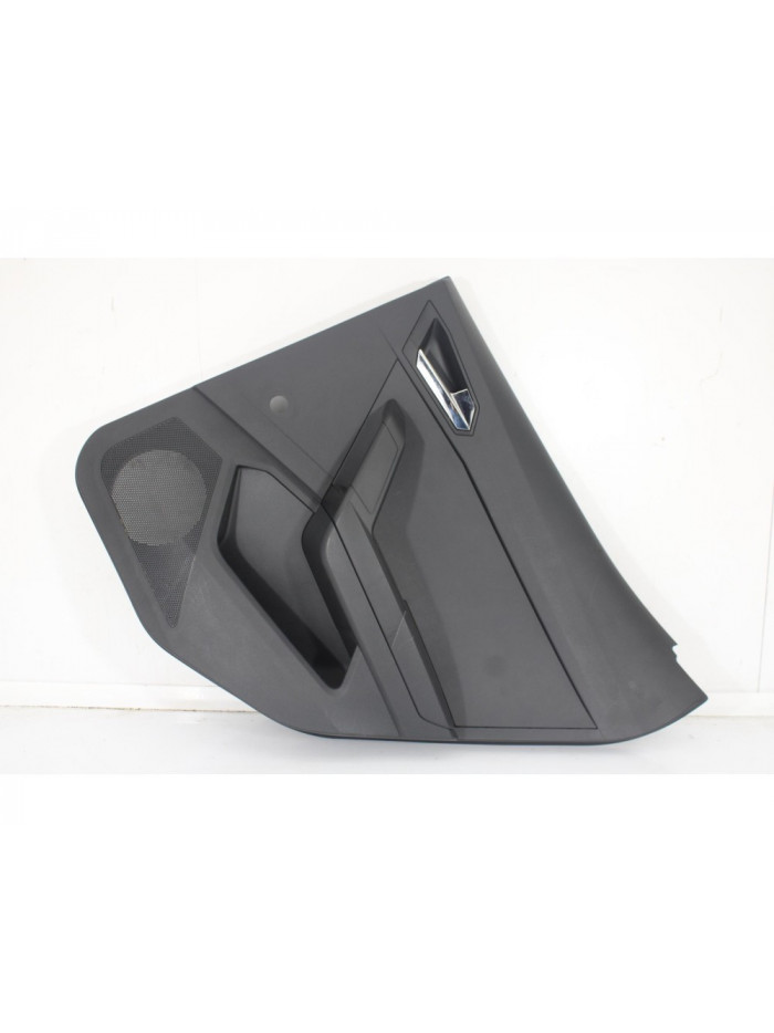 Recambio de guarnecido puerta trasera derecha para seat ibiza st (6p8) 1.0 tsi referencia OEM IAM 6F0867212A