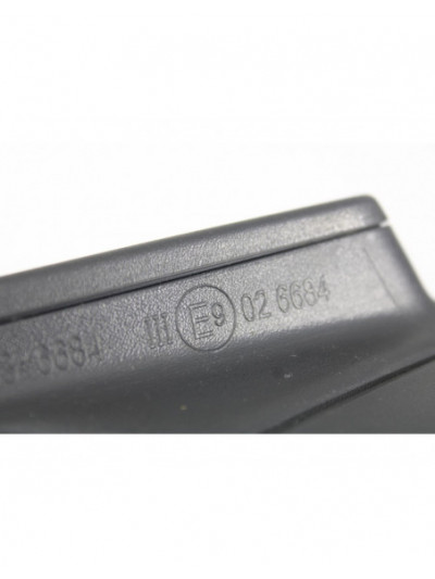 Recambio de retrovisor izquierdo para seat ibiza st (6p8) 1.0 tsi referencia OEM IAM E9026684