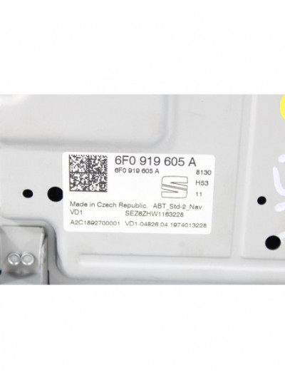 Recambio de pantalla navegador para seat ibiza st (6p8) 1.0 tsi referencia OEM IAM 6F0919605A