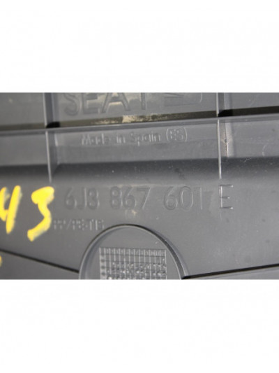Recambio de guarnecido porton trasero para seat ibiza sc (6j1) fr tech referencia OEM IAM 6J3867601E