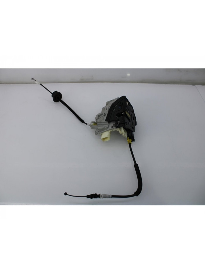 Recambio de cerradura puerta trasera derecha para audi a4 ber. (b8) advanced edition referencia OEM IAM 8K0839016