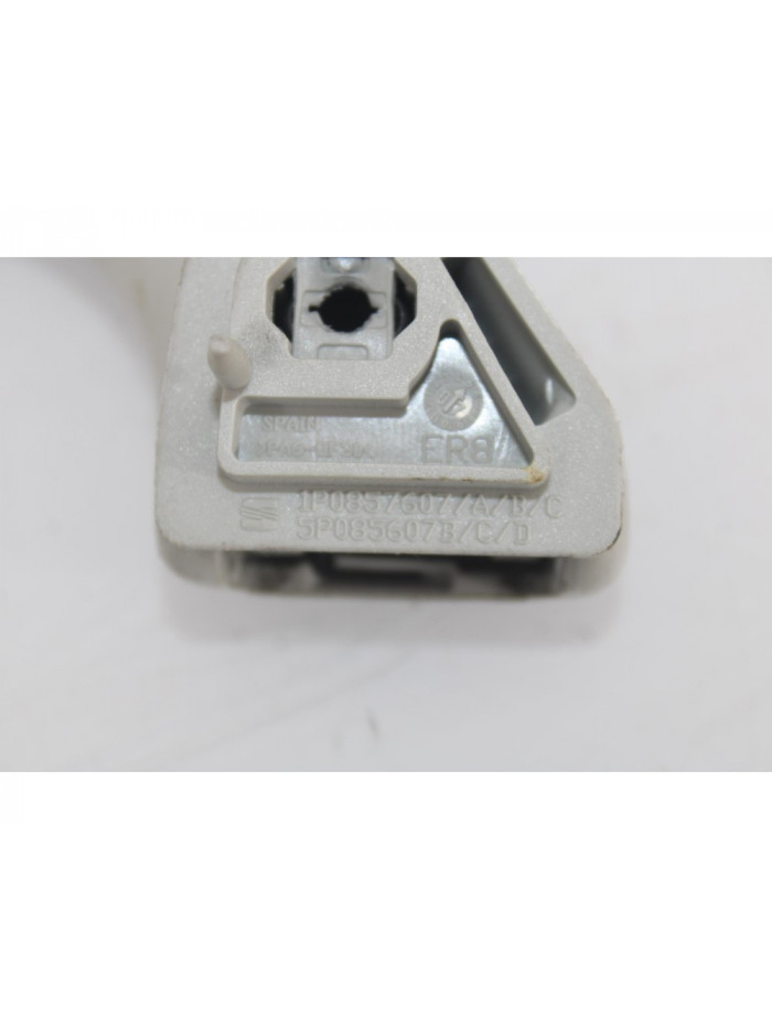 Recambio de asidero trasero izquierdo para seat leon (1p1) comfort limited referencia OEM IAM 1P0857607