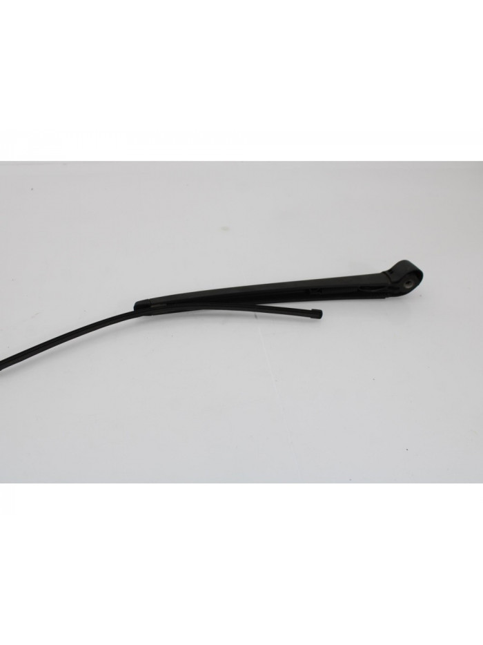 Brazo limpia trasero SEAT TOLEDO Style 2014