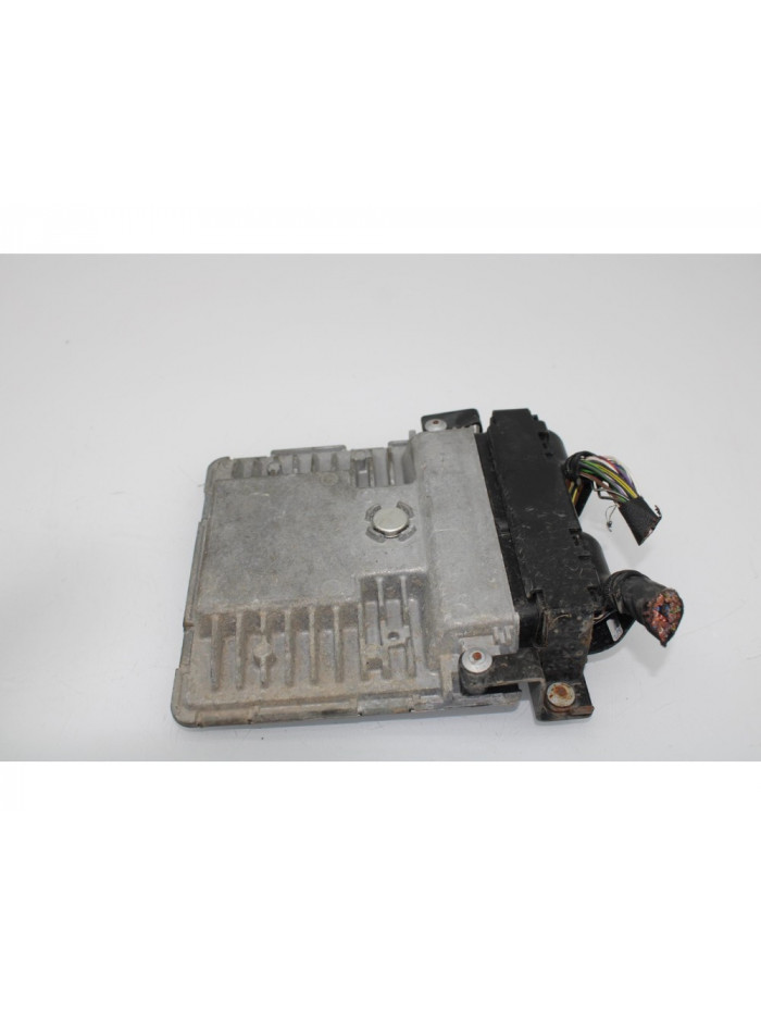 Centralita motor uce SEAT IBIZA SC FR 2014