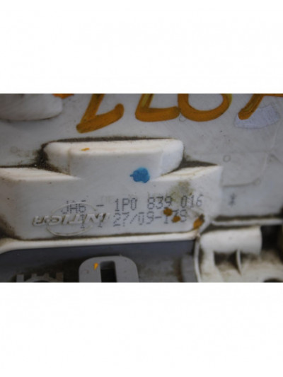 Cerradura puerta trasera derecha SEAT LEON Signo 1999