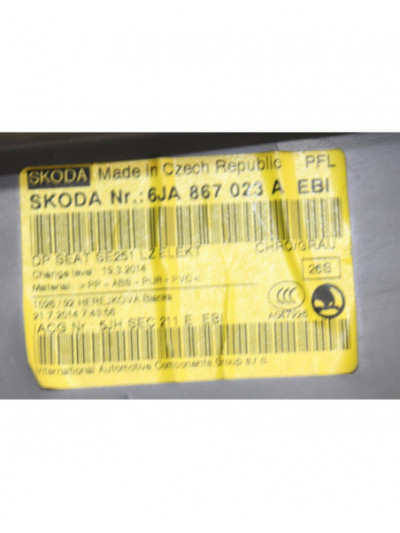 Recambio de guarnecido puerta trasera izquierda para seat toledo (kg3) style referencia OEM IAM 6JA867023A